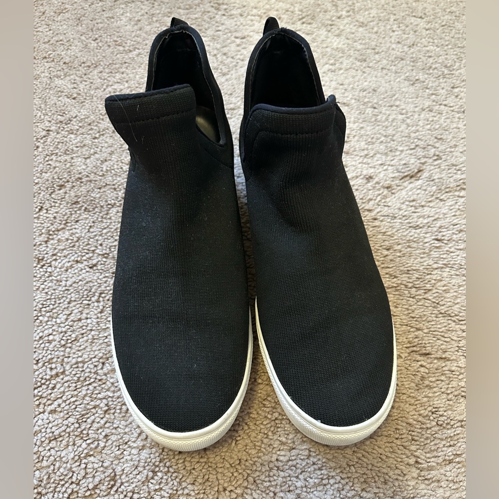 Steve Madden Black Platform Shoes